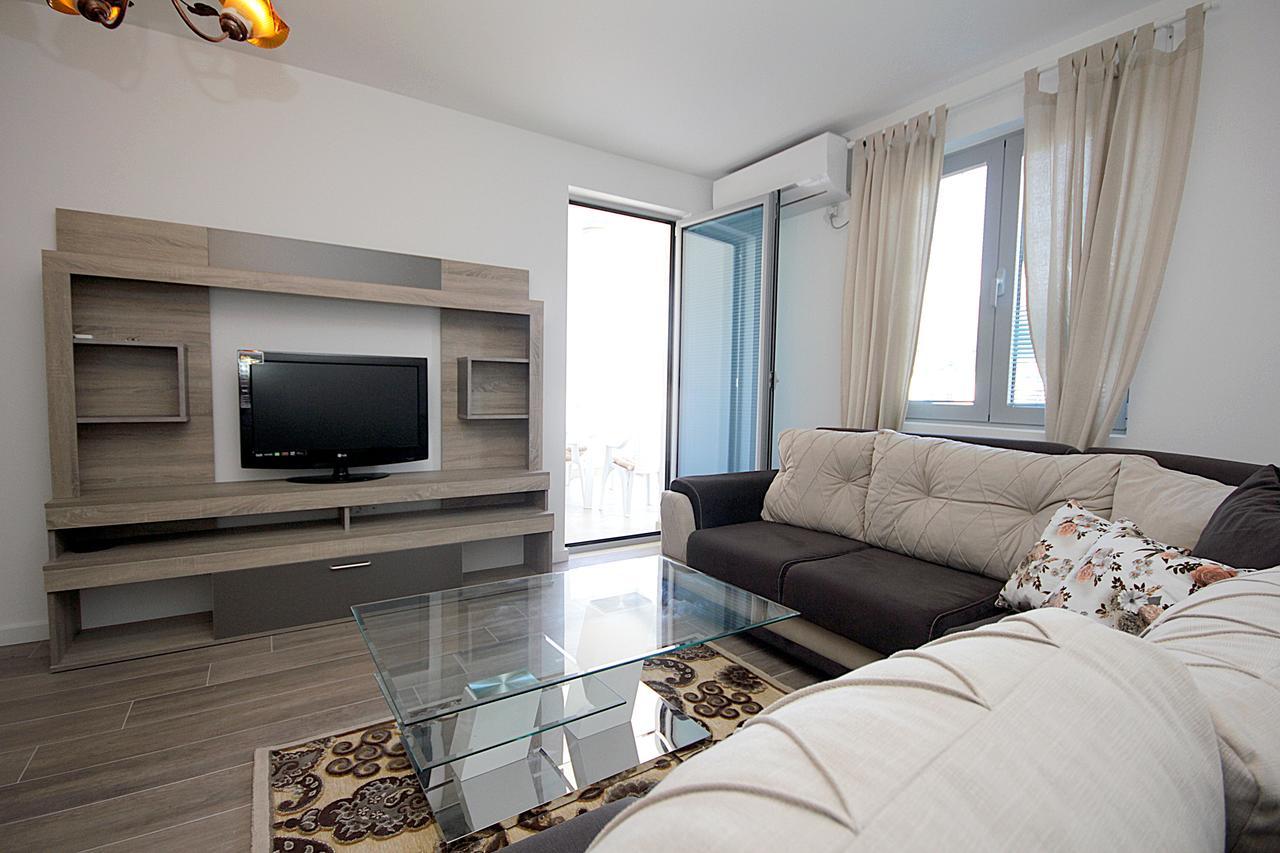 Apartment Melina Dobra Voda Exterior foto