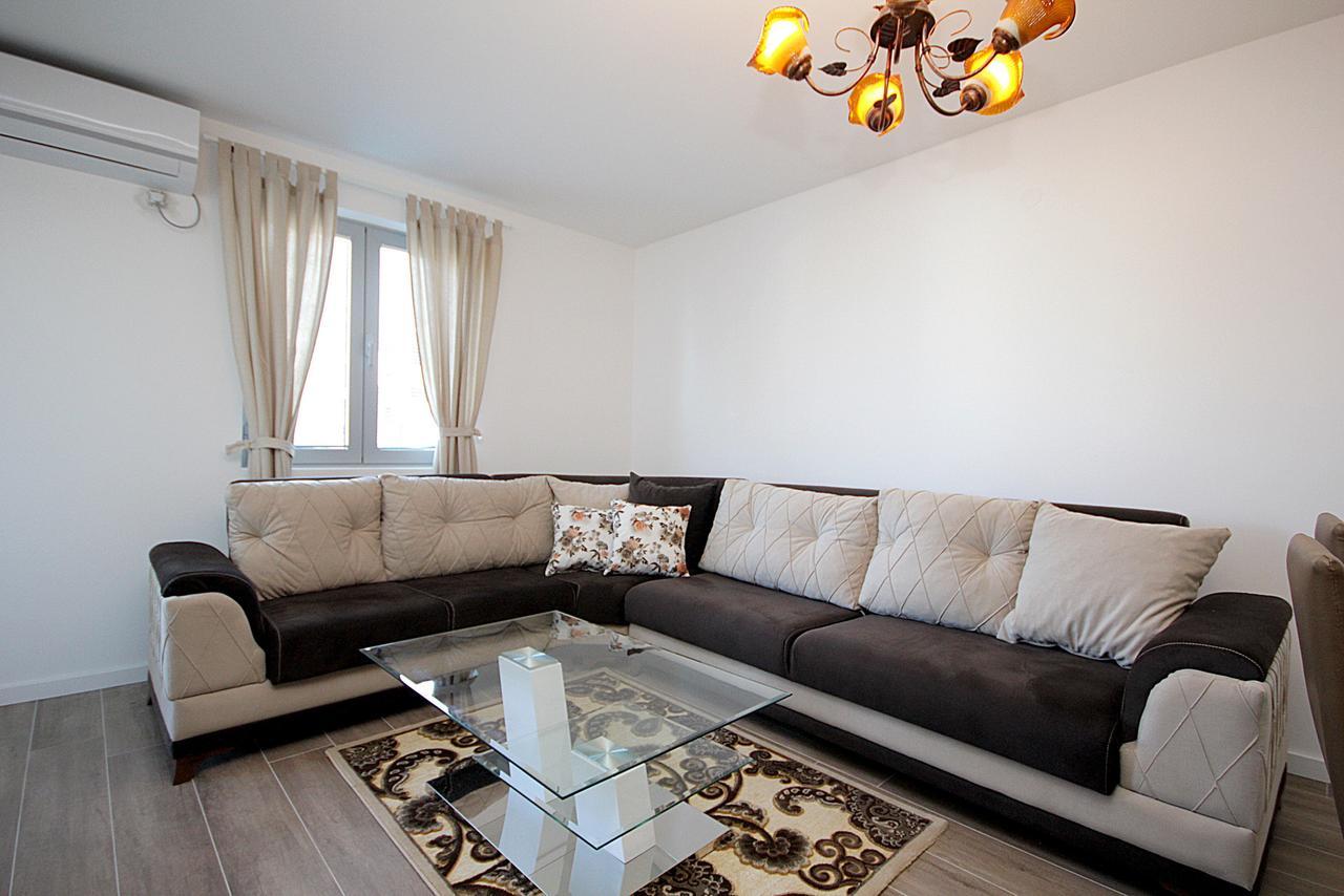 Apartment Melina Dobra Voda Exterior foto